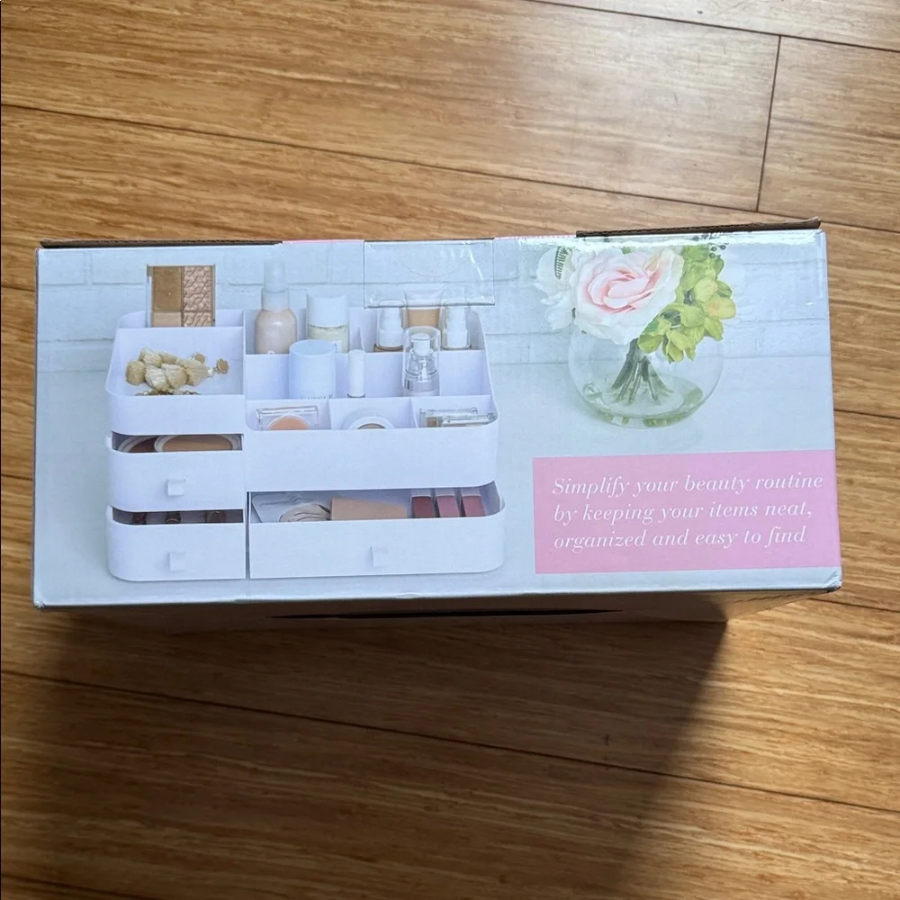 White Cosmetic Organizer